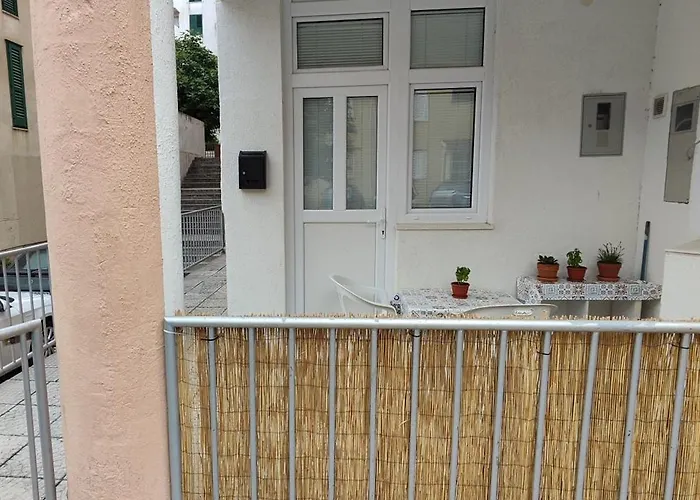 Appartamento One-bedroom Apartment, 10min From The Center