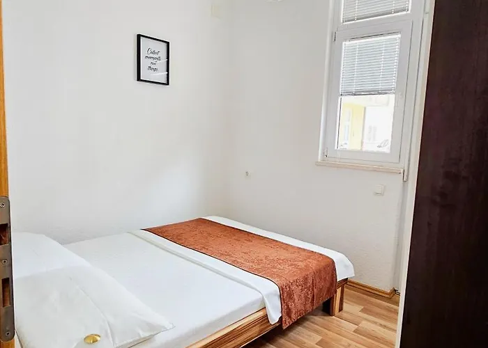 One-bedroom Apartment, 10min From The Center Apartman Makarska